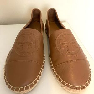 Tory Burch Espadrille Brown Leather Flats brand new